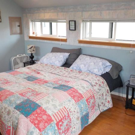 Oceanfront Studio/Loft: Alpacas, Oysters & Kayaks 셸턴 외부 사진