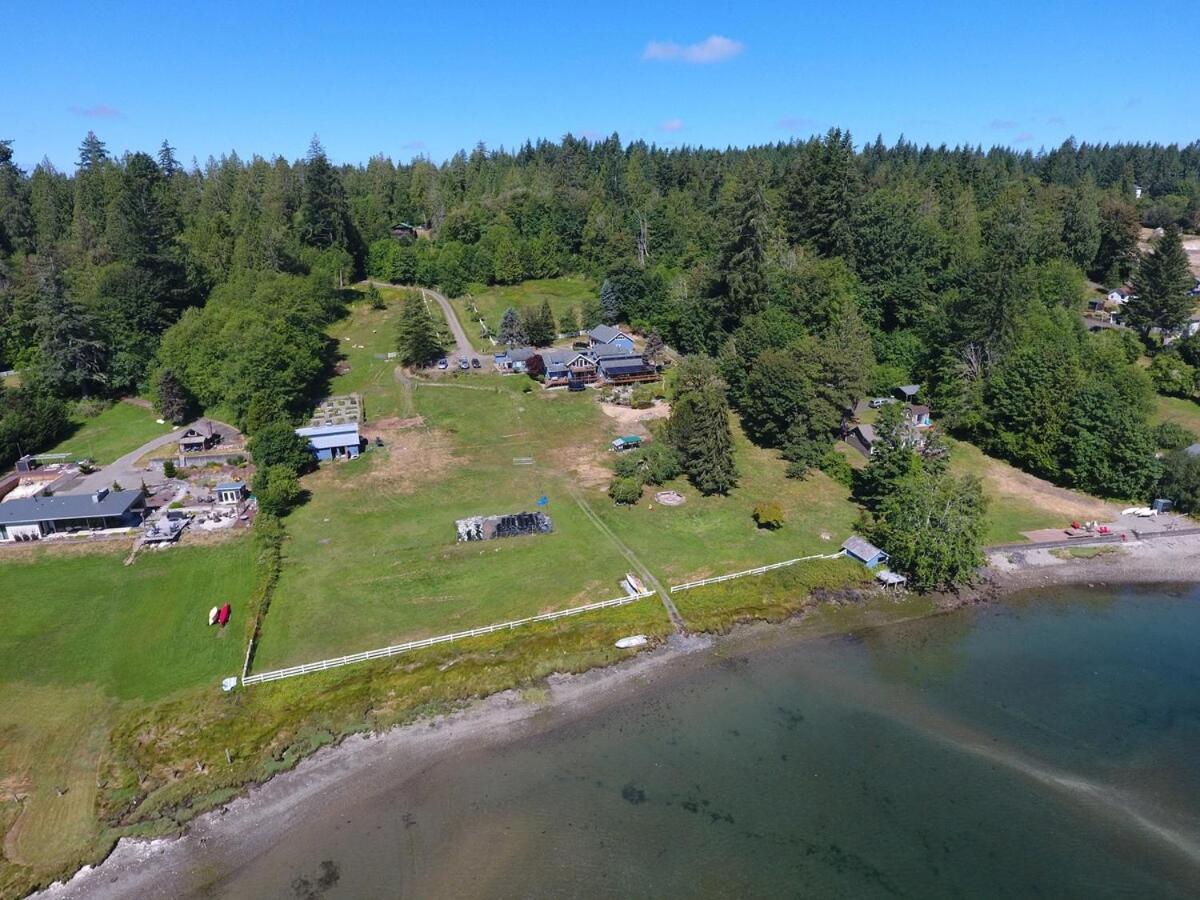 Oceanfront Studio/Loft: Alpacas, Oysters & Kayaks 셸턴 외부 사진